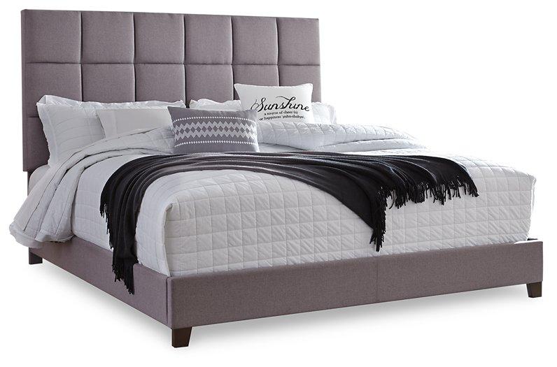 Dolante Upholstered Bed